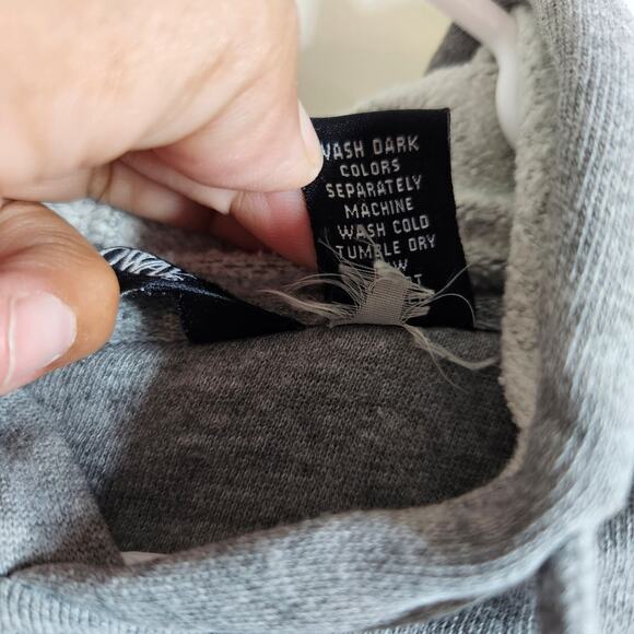 T-Wolves pullover flannel - Picture 4 of 7